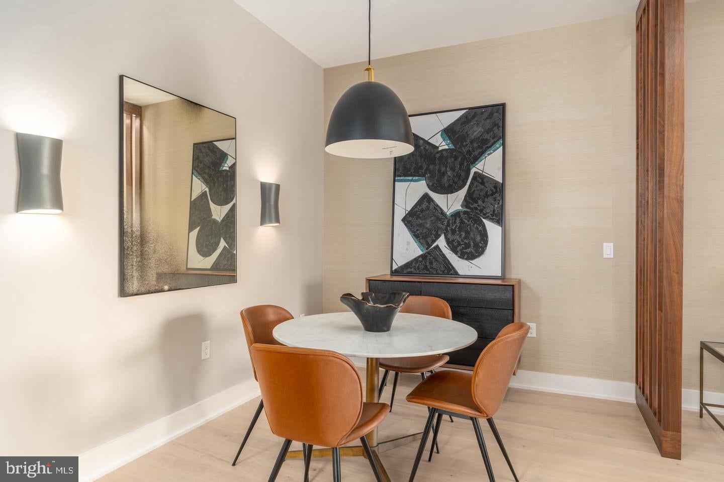 701 SWANN AVENUE #606 photograph