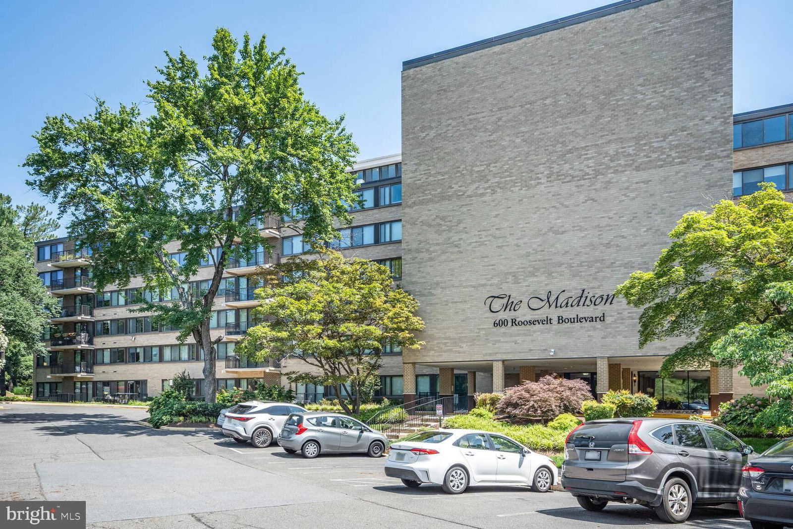 600 ROOSEVELT BLVD, FALLS CHURCH 22044, VA