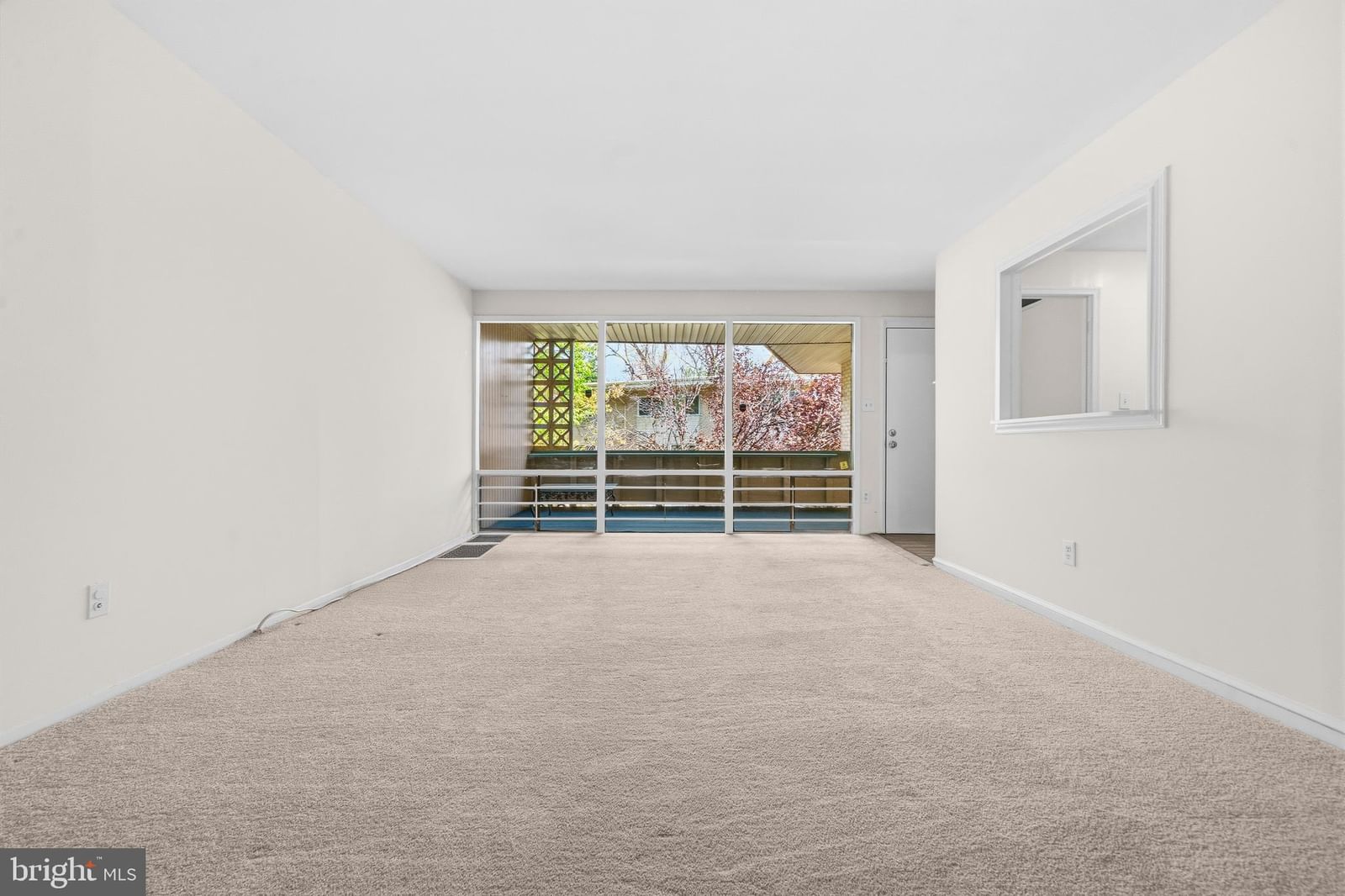 124 HAYCOCK ROAD #C-2 photograph
