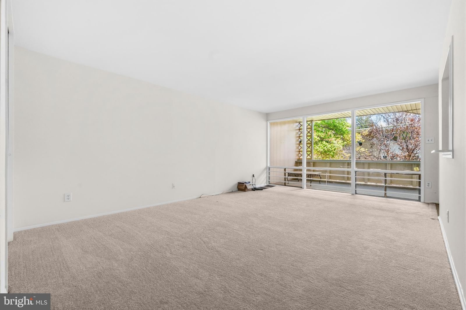 124 HAYCOCK ROAD #C-2 photograph