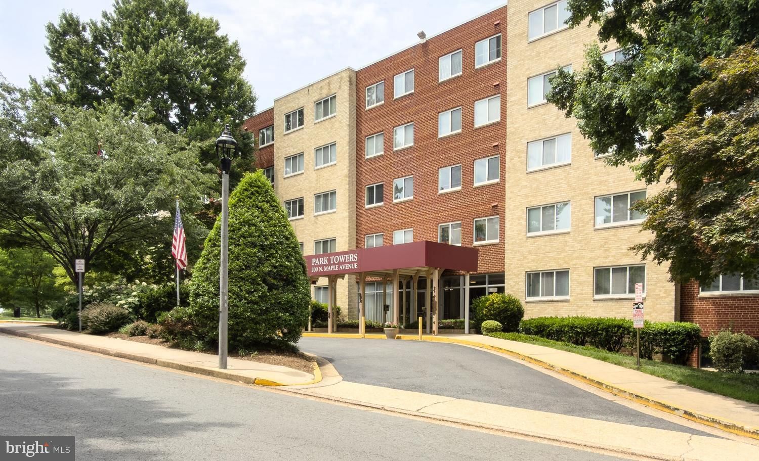 200 N MAPLE AVE, FALLS CHURCH 22046, VA