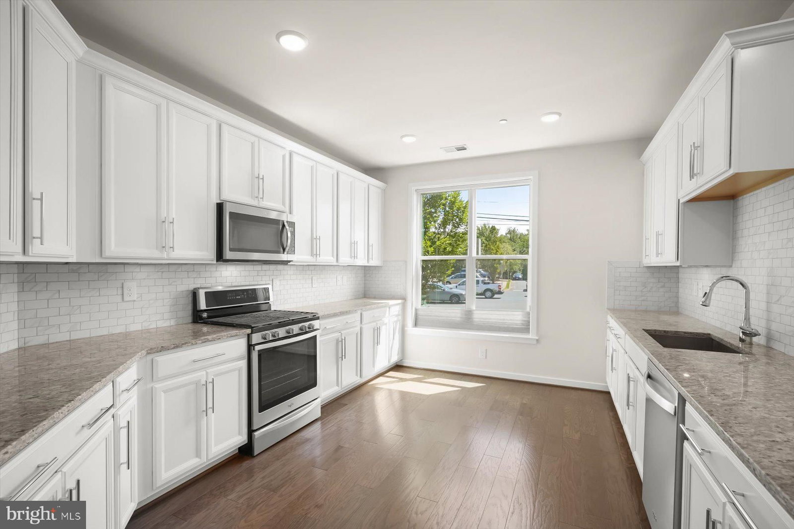 3985 NORTON PL, FAIRFAX 22030, VA