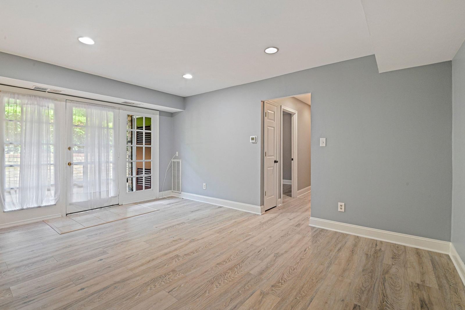 3860 LYNDHURST DRIVE 101 in Fairfax, VA