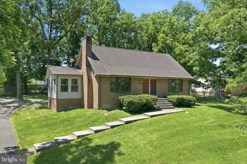 206 DOGWOOD ROAD