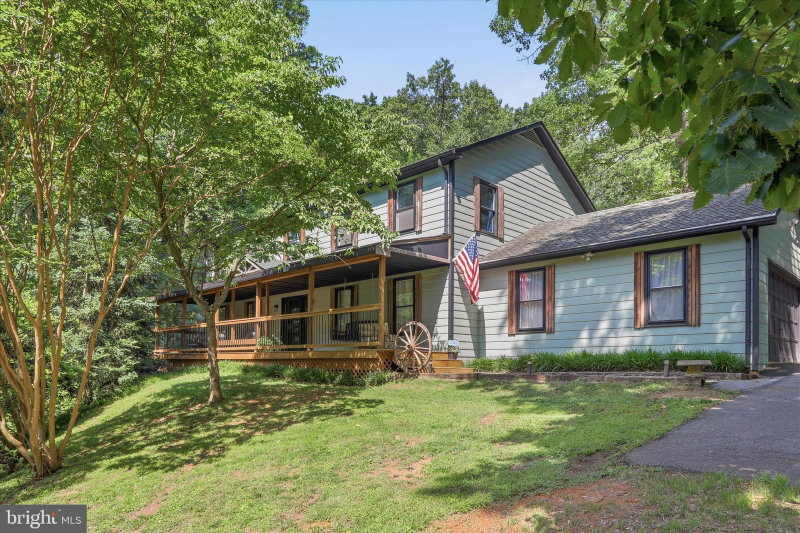 137 OLD FOREST CIRCLE