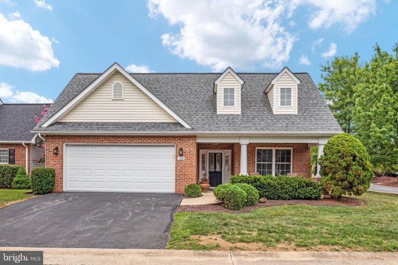 100 GOOSEBERRY DRIVE