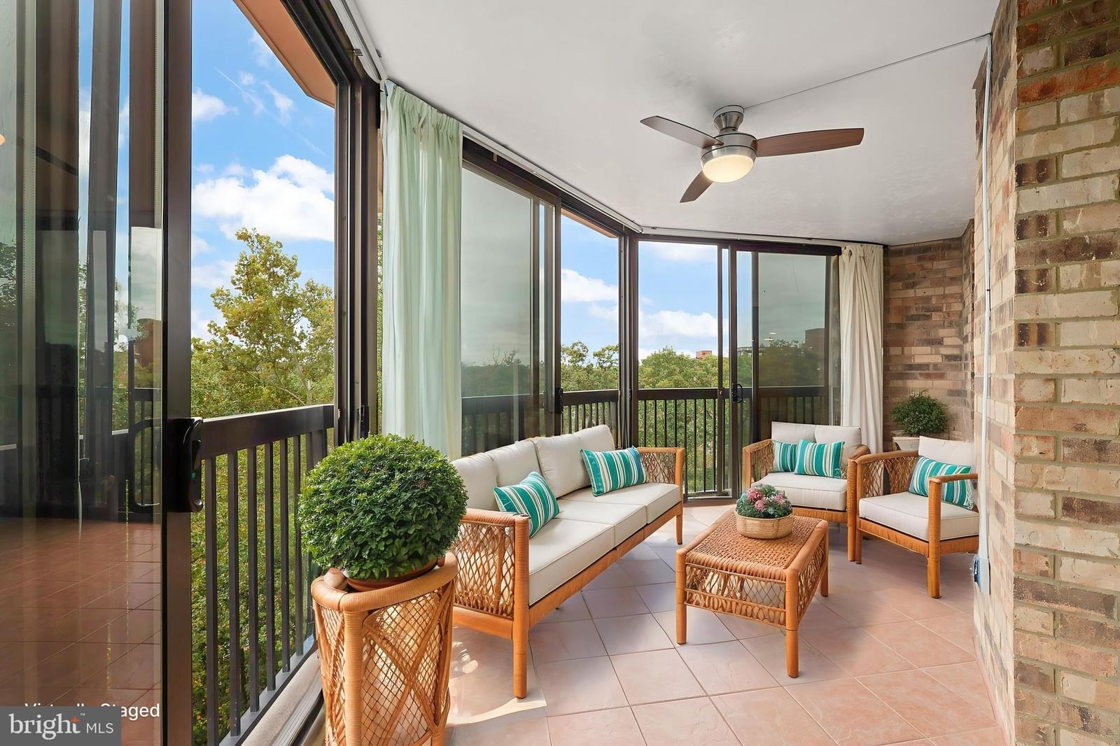 5904 MOUNT EAGLE DR, ALEXANDRIA 22303, VA