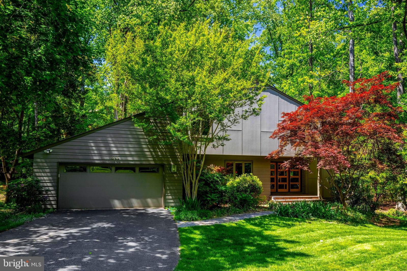 11698 FOX GLEN DR, OAKTON 22124, VA