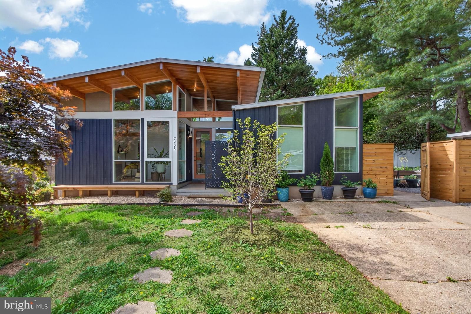 7905 SYCAMORE DR, FALLS CHURCH 22042, VA