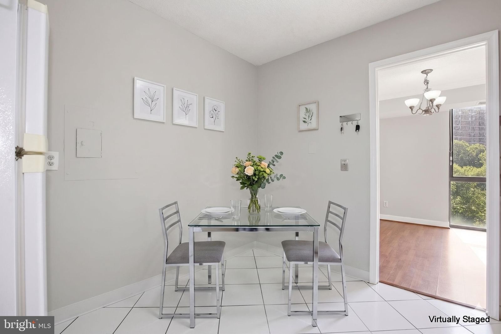 2300 PIMMIT DRIVE #713 photograph
