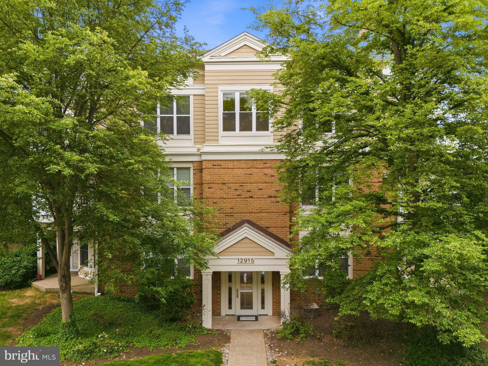 12915 ALTON SQ, HERNDON 20170, VA
