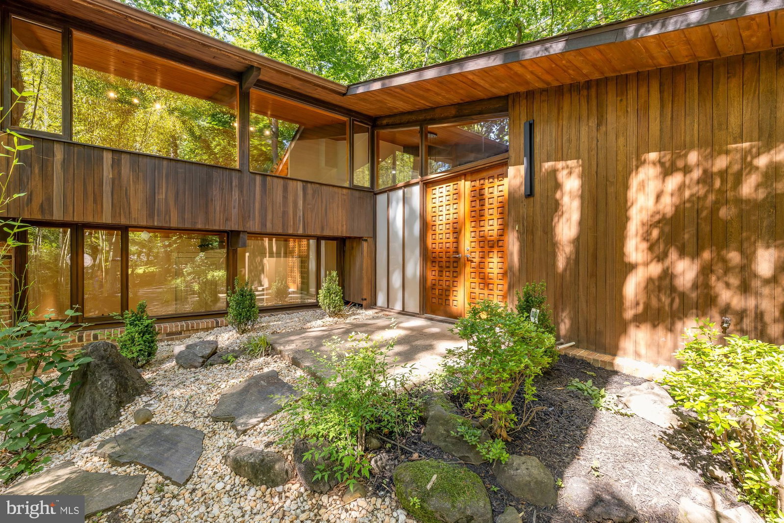 6412 RECREATION LN, FALLS CHURCH 22041, VA