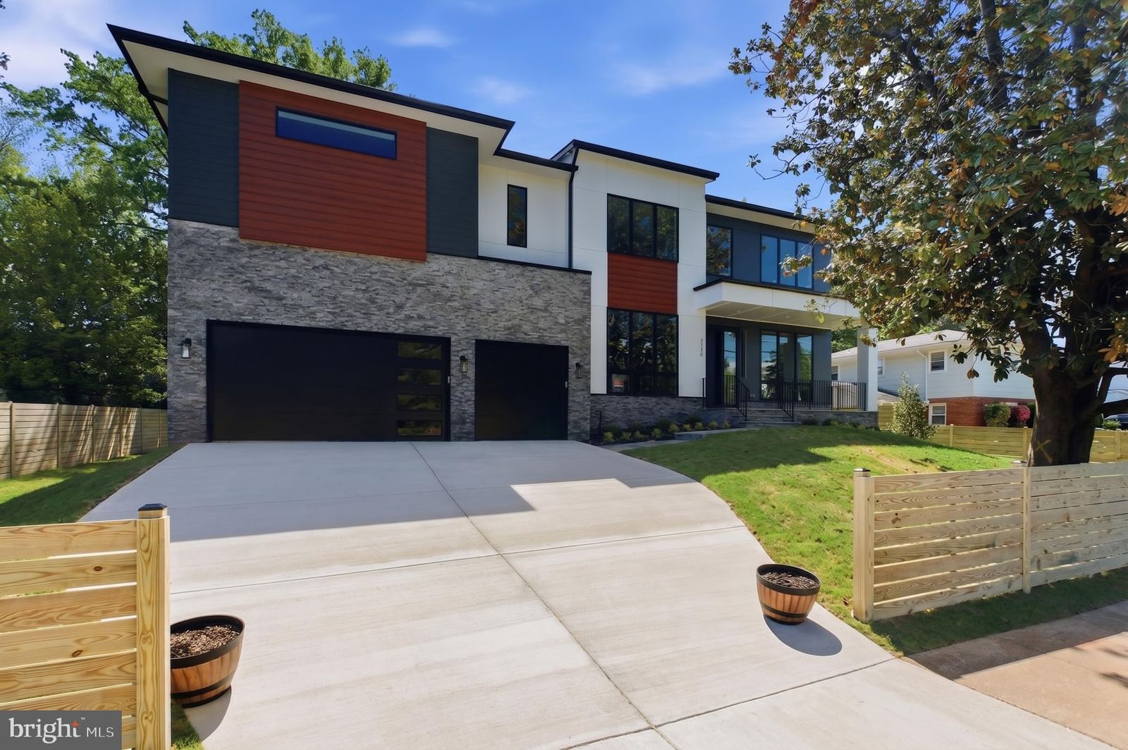 1736 GREAT FALLS ST, MCLEAN 22101, VA