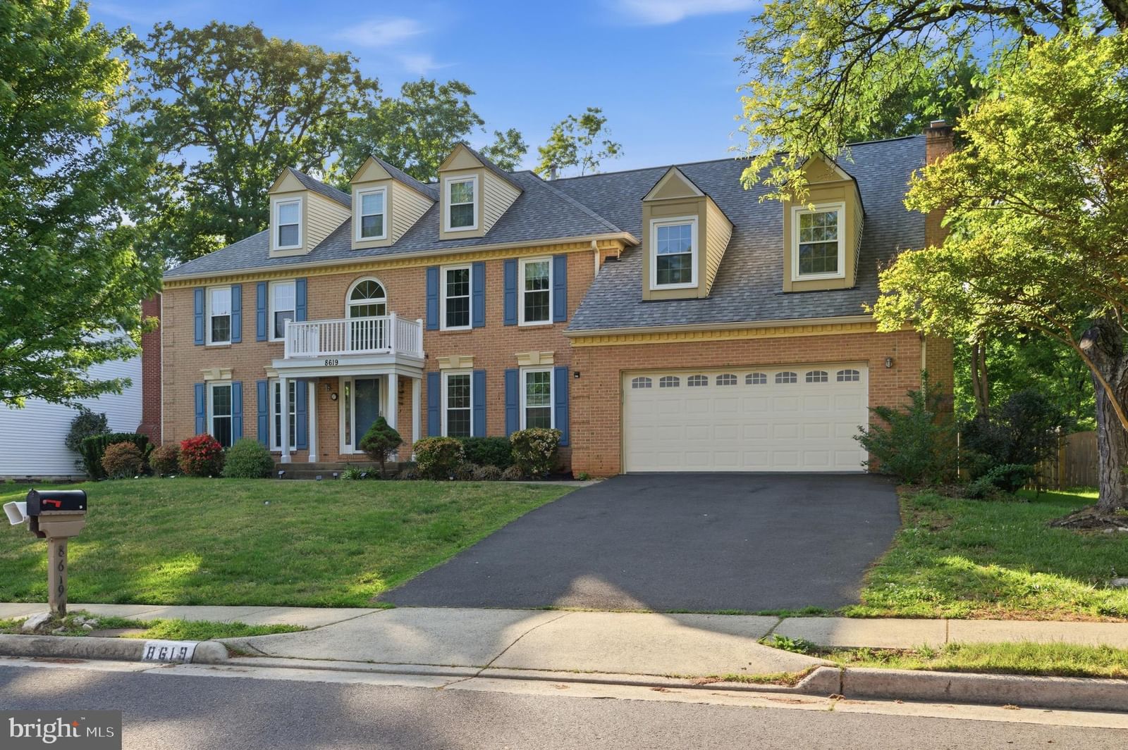 8619 OAK CHASE CIR, FAIRFAX STATION 22039, VA