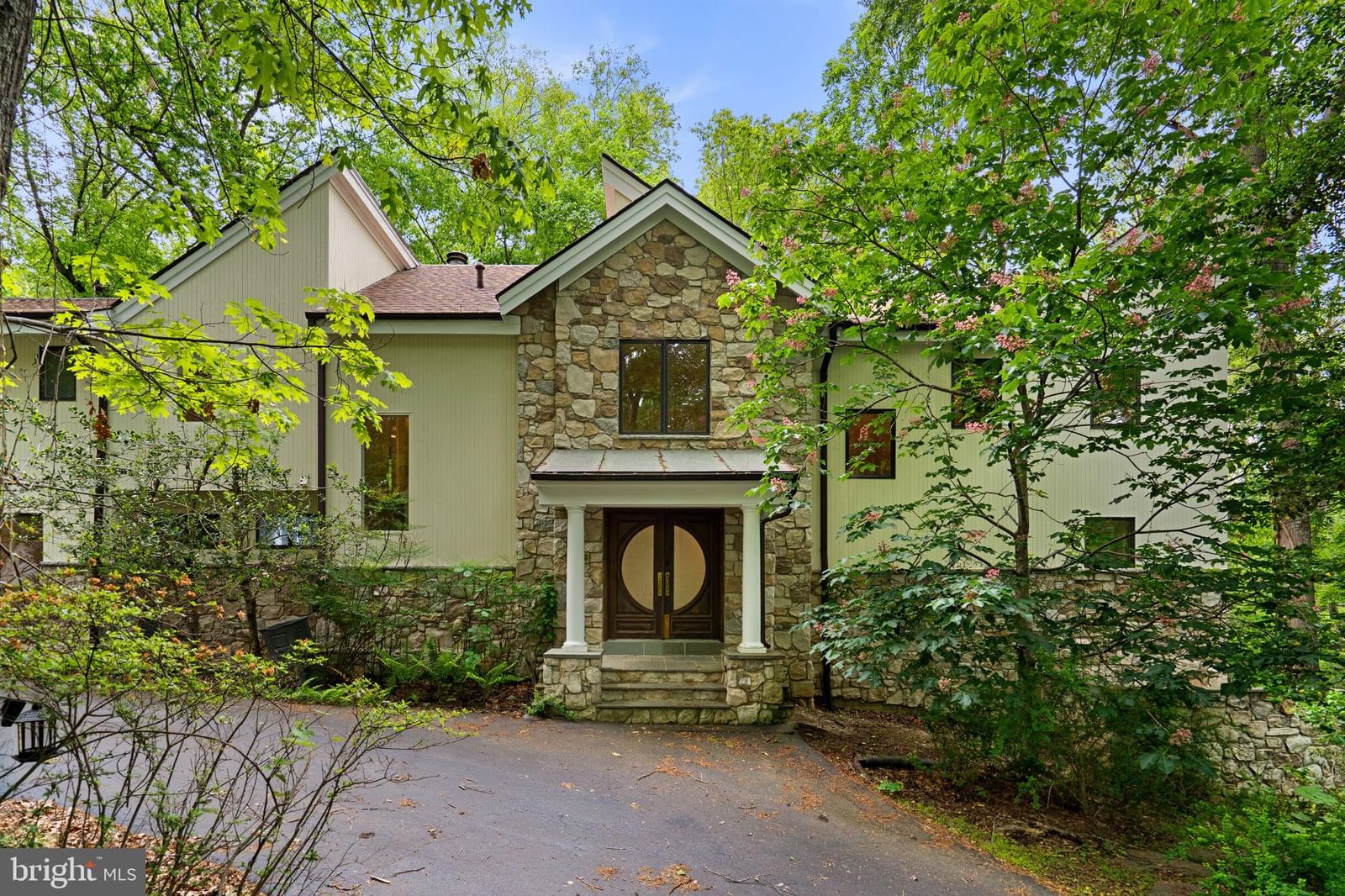 10701 SYCAMORE SPRINGS LN, GREAT FALLS 22066, VA