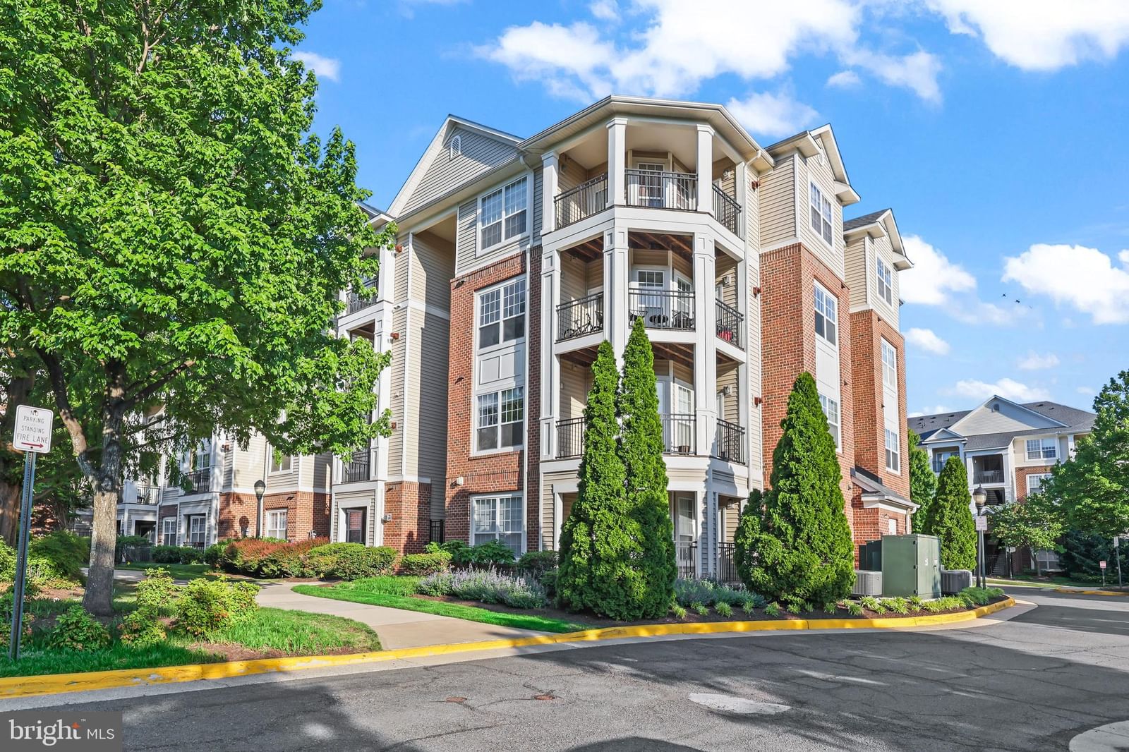 12905 CENTRE PARK CIRCLE #212 photograph