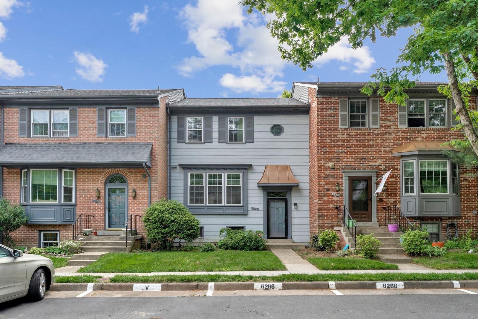 2827 KELLY SQ, VIENNA 22181, VA