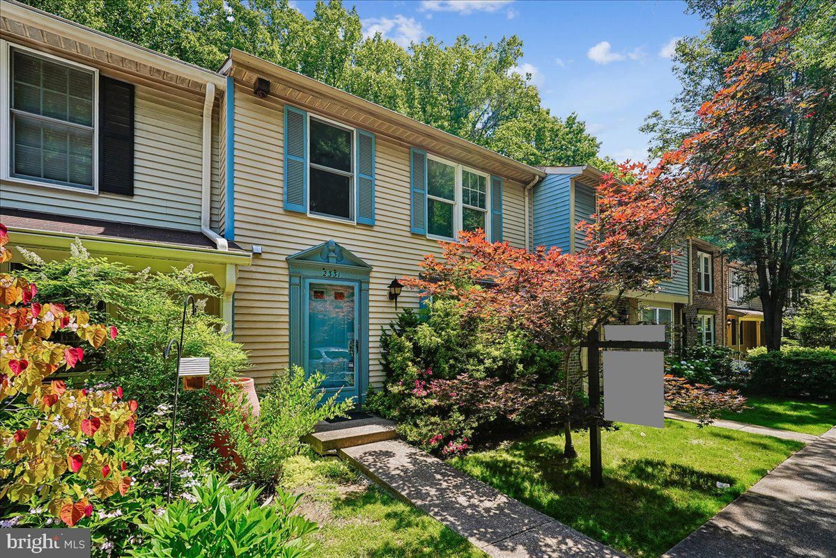 2331 MIDDLE CREEK LN, RESTON 20191, VA