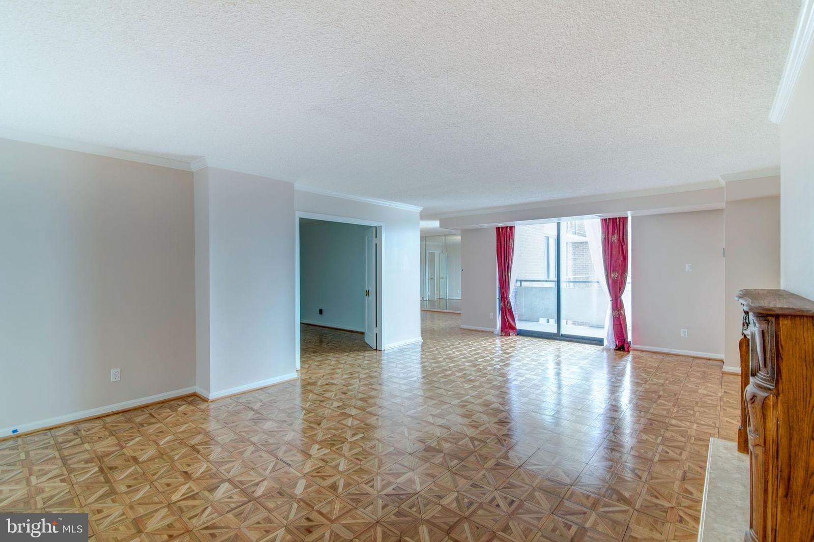 1800 OLD MEADOW ROAD #1510 photograph