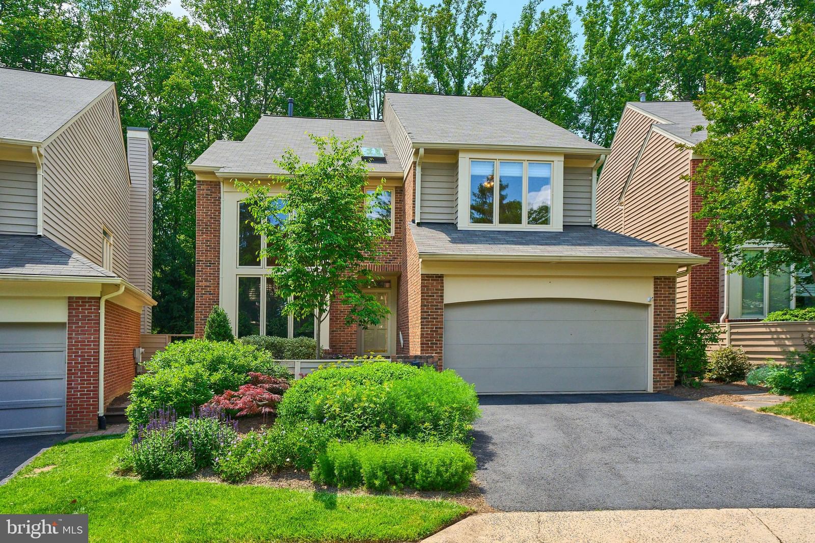 1402 HEMINGWAY CT, RESTON 20194, VA