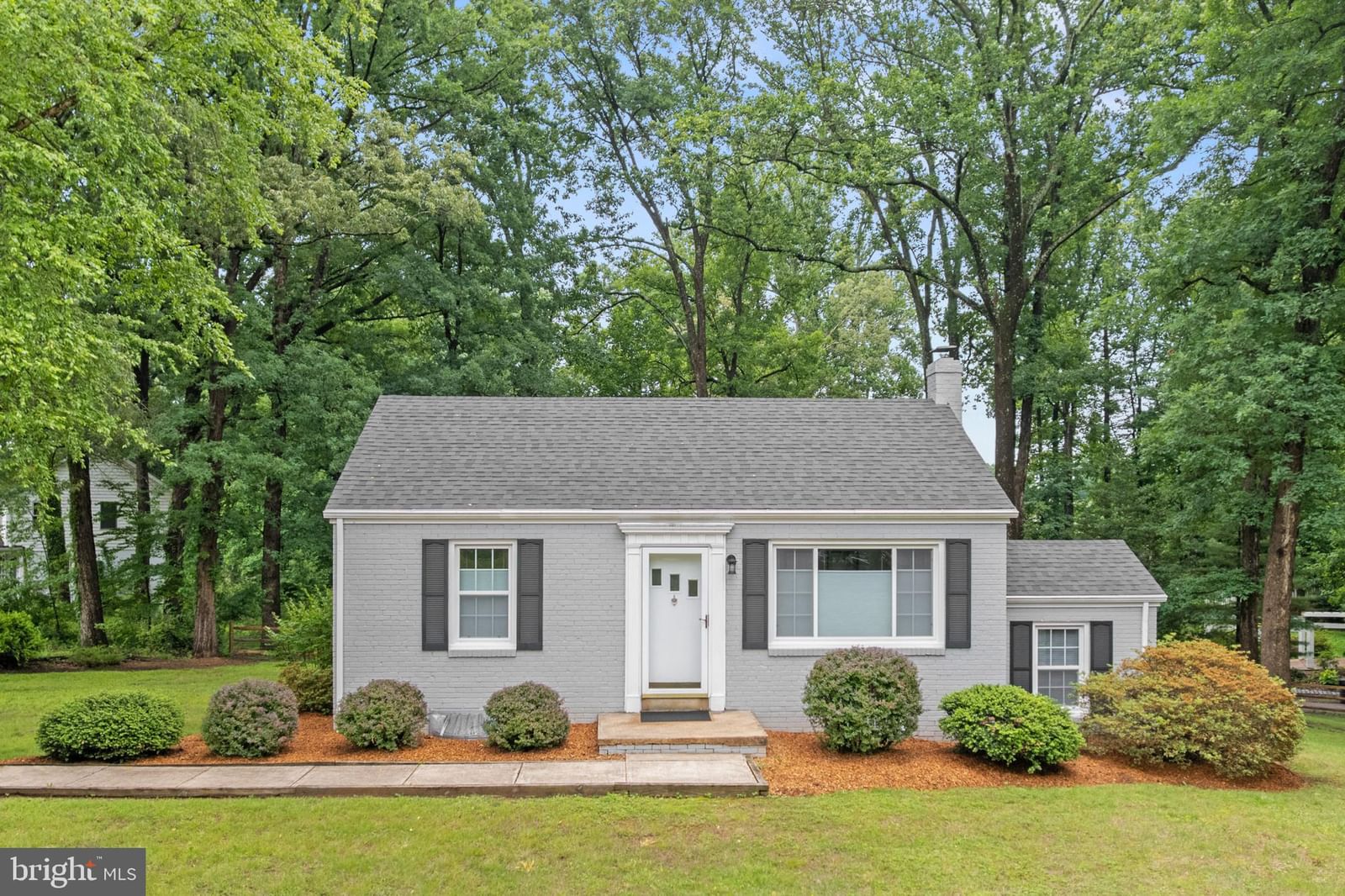 12131 WAPLES MILL RD, OAKTON 22124, VA