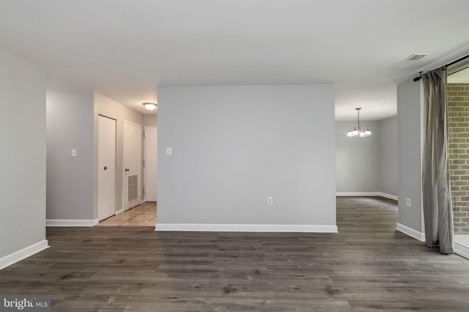 1443 NORTHGATE SQ #22B photograph