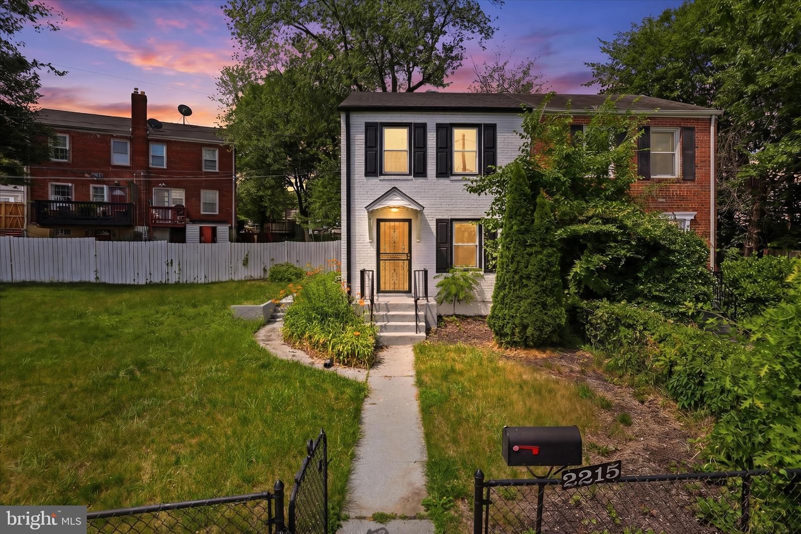 2215 FARRINGTON AVE, ALEXANDRIA 22303, VA