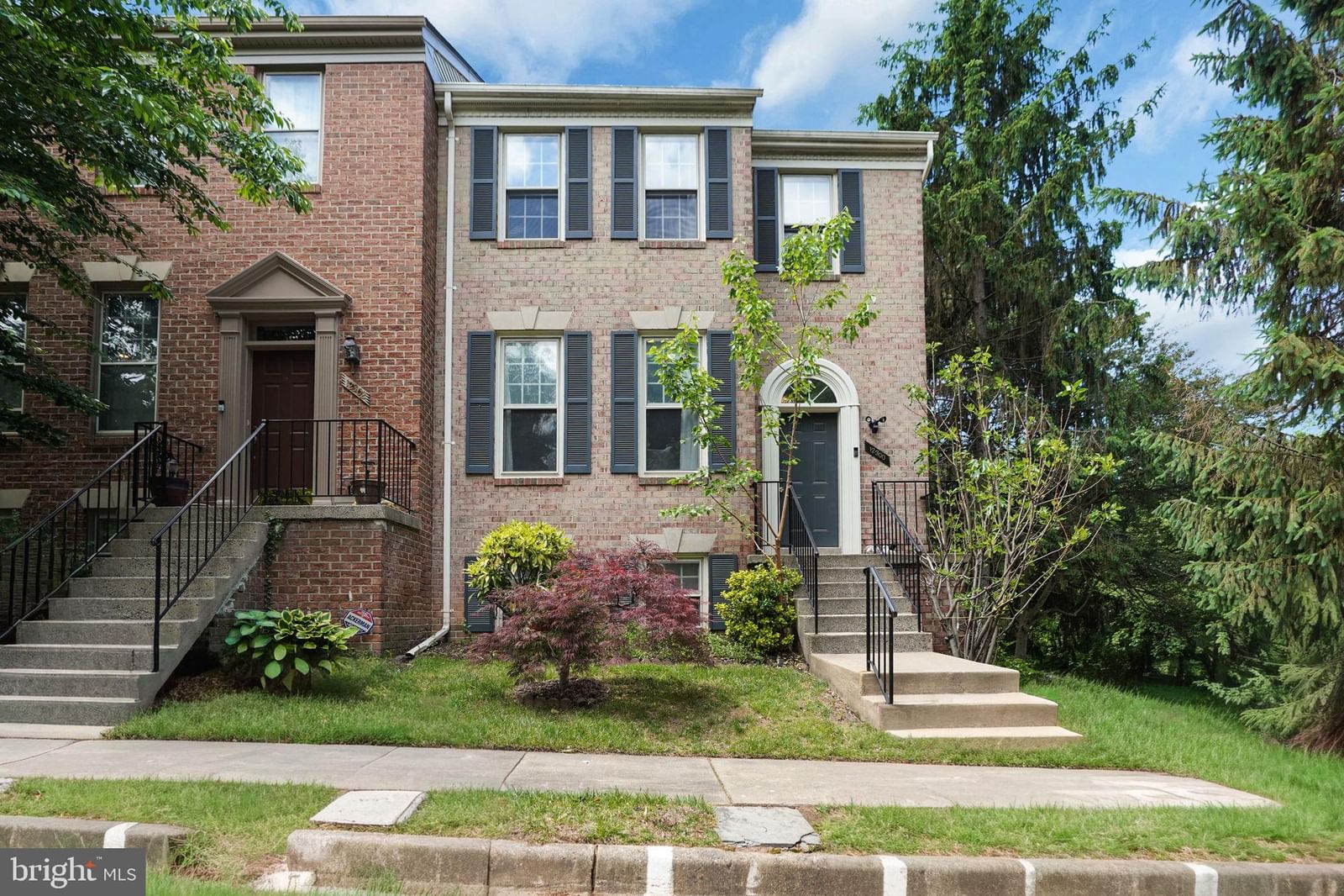 12300 QUIET HOLLOW CT, FAIRFAX 22033, VA