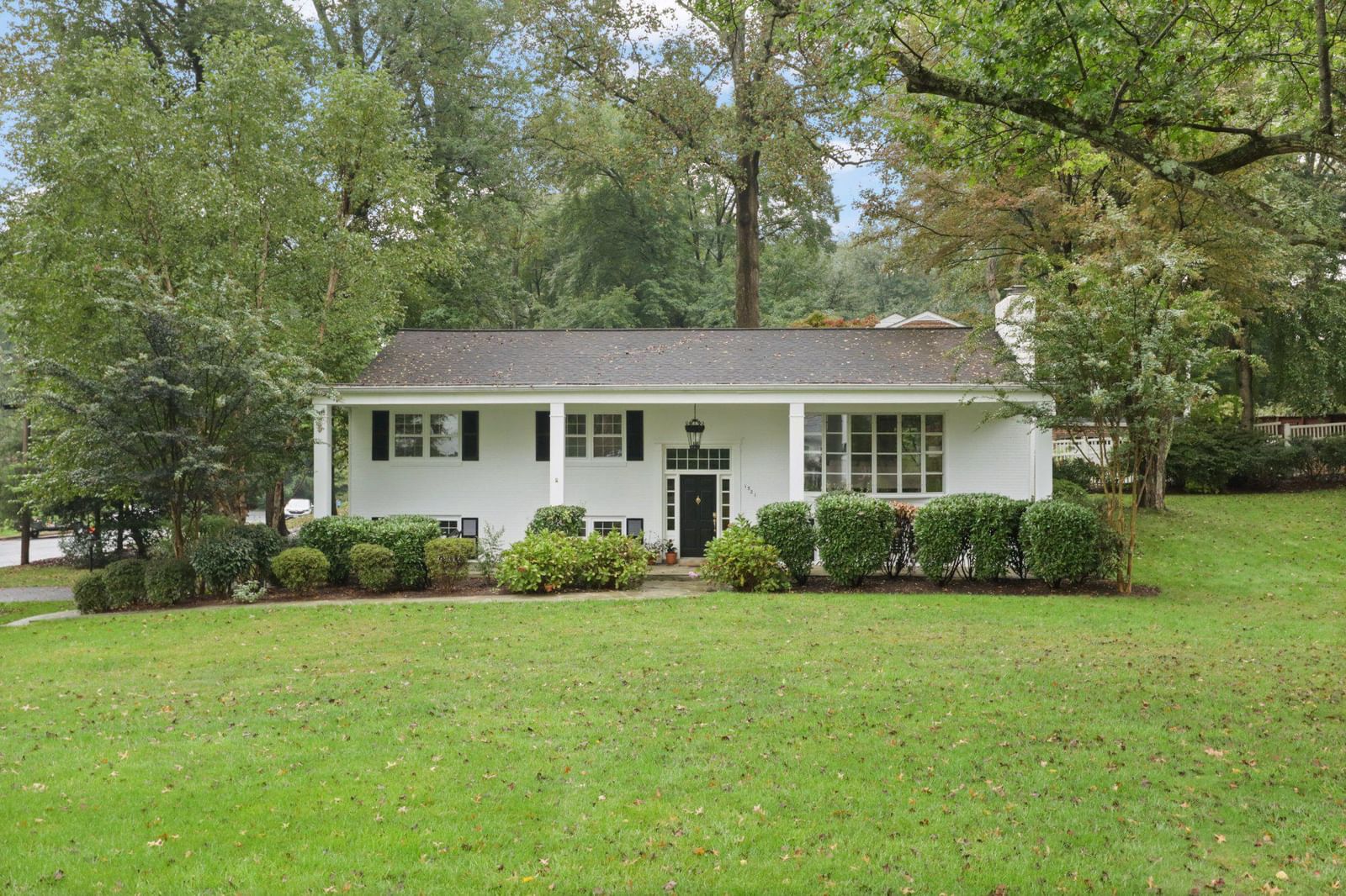 1521 FOREST VILLA LN, MCLEAN 22101, VA