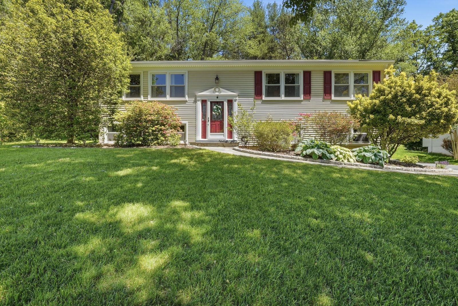1811 CRANBERRY LN, RESTON 20191, VA