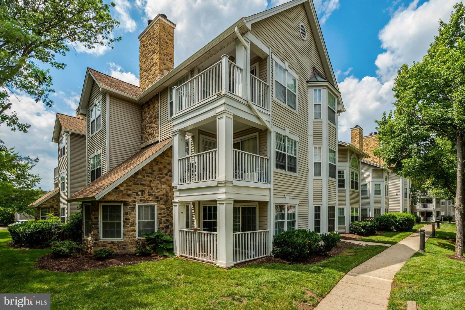 5632 WILLOUGHBY NEWTON DR, CENTREVILLE 20120, VA