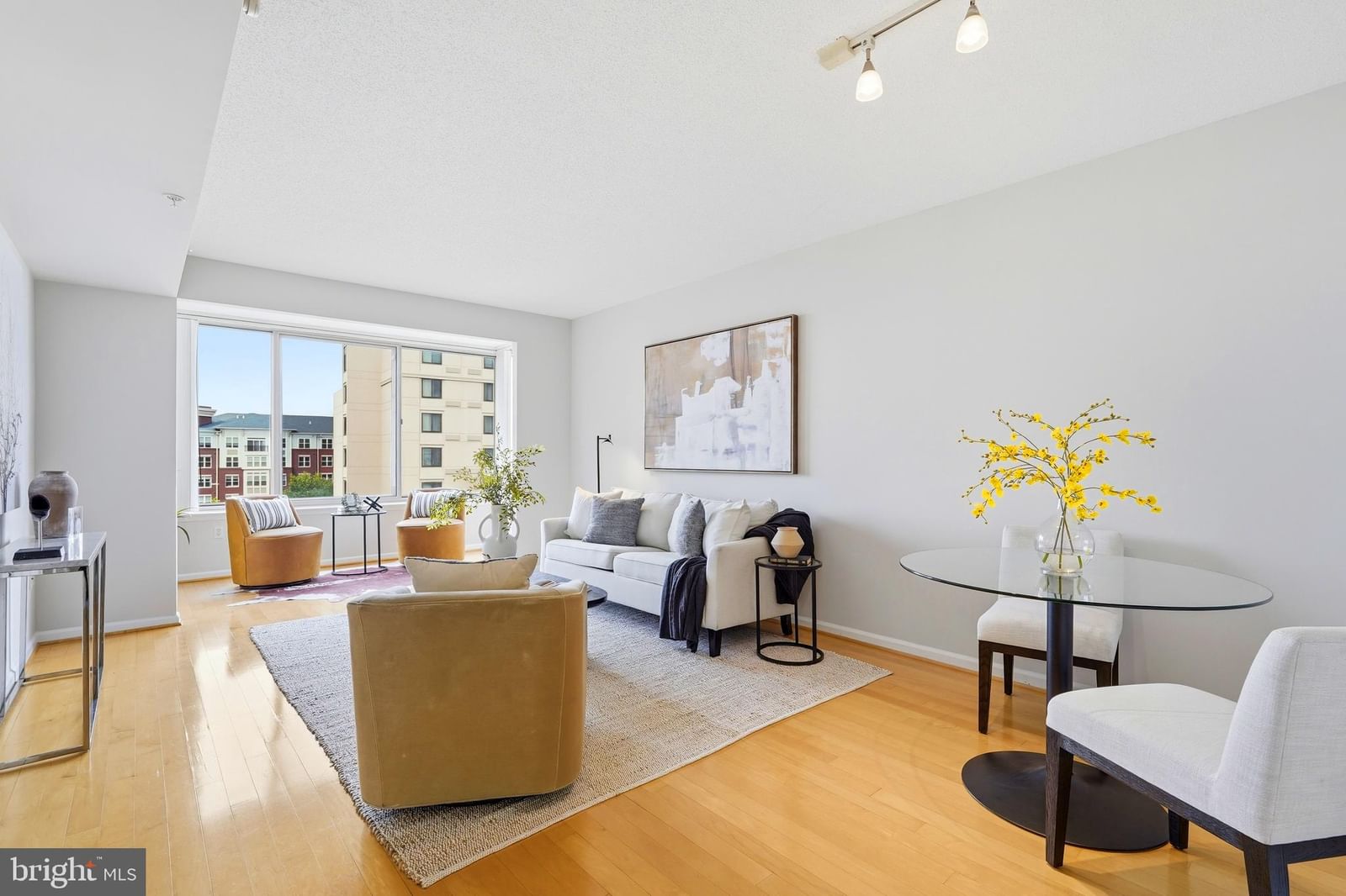 2726 GALLOWS ROAD #806 photograph