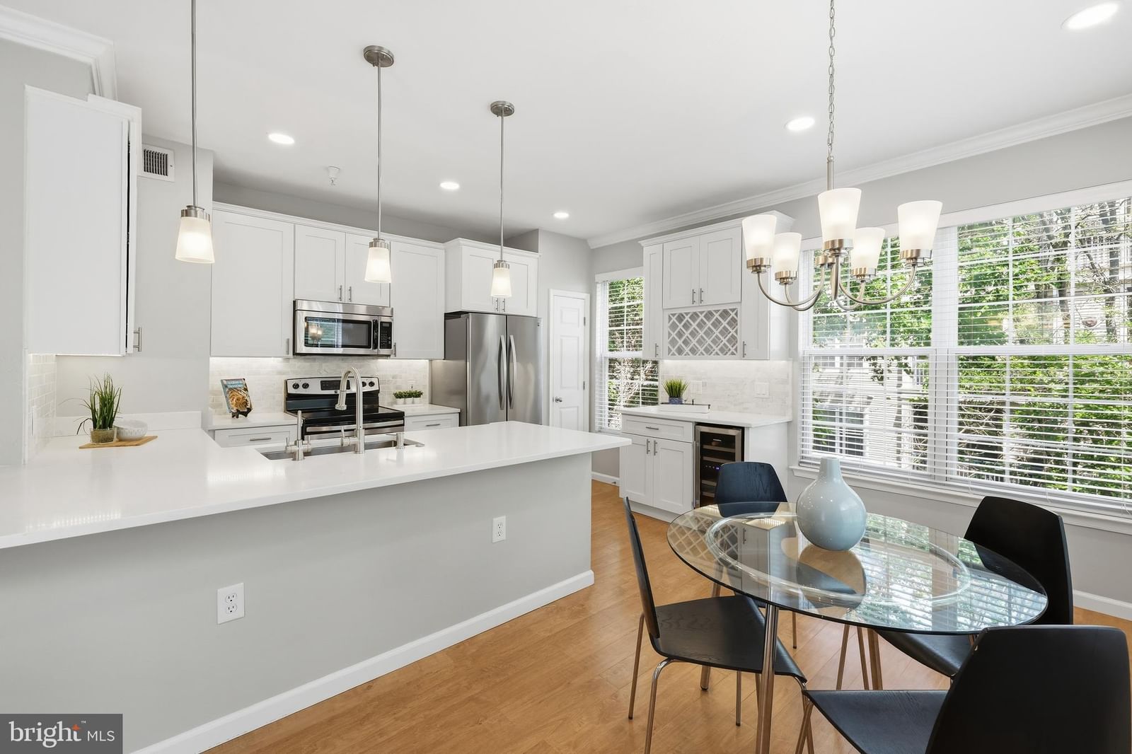 3021 NICOSH CIR, FALLS CHURCH 22042, VA
