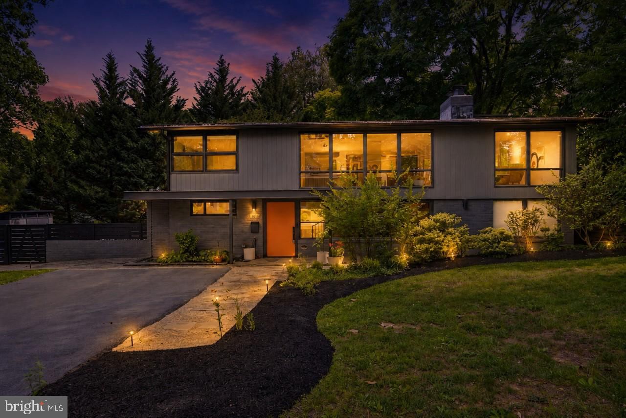 7707 HOLMES RUN DR, FALLS CHURCH 22042, VA
