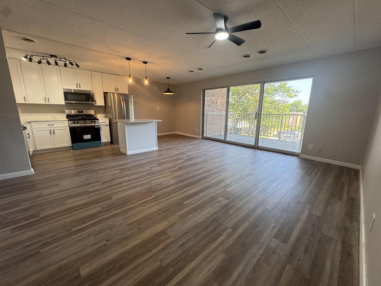 2616 REDCOAT DR, ALEXANDRIA 22303, VA