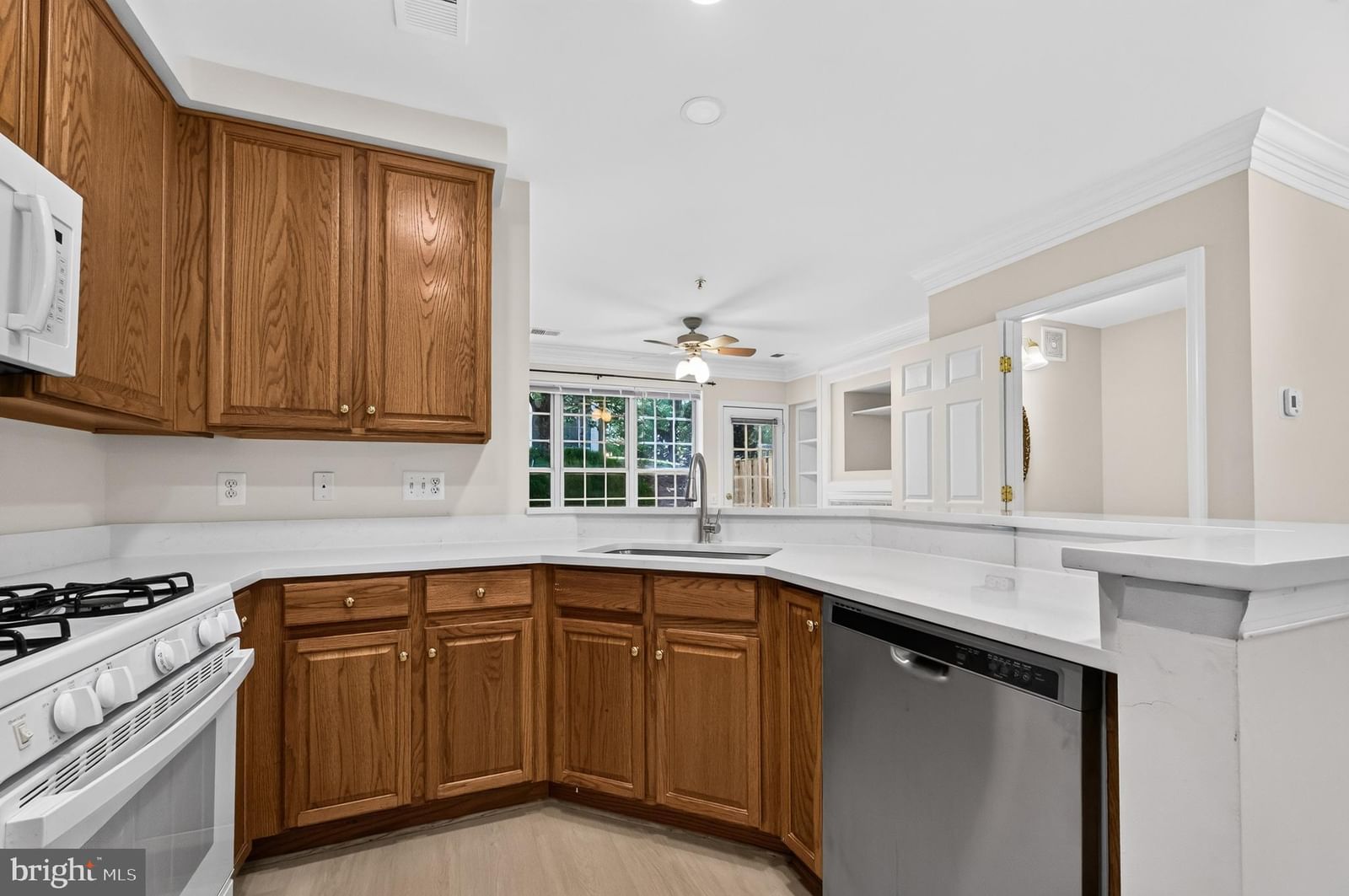 2293 VILLAGE CROSSING RD, FALLS CHURCH 22043, VA