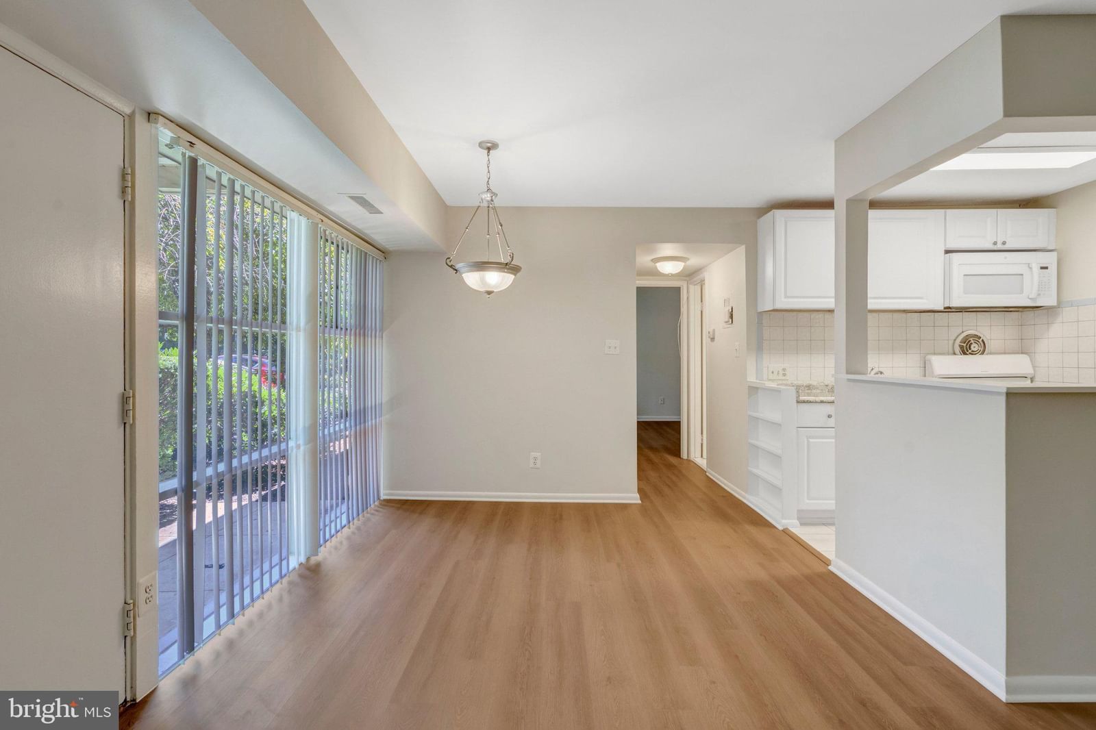 7758 DONNYBROOK COURT #101 photograph