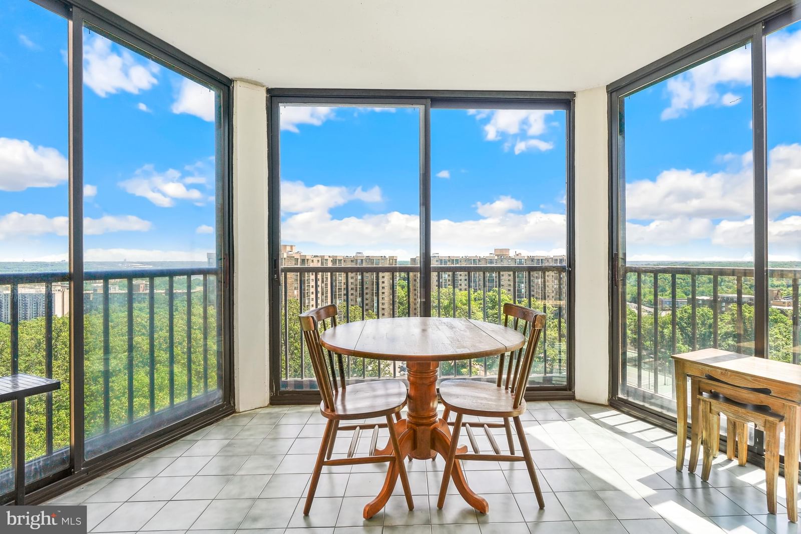 5901 MOUNT EAGLE DR, ALEXANDRIA 22303, VA
