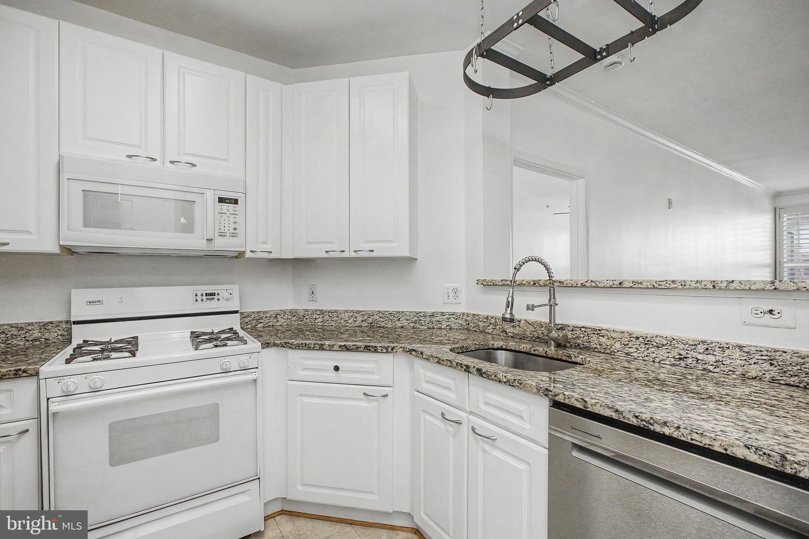 2711 BELLFOREST COURT #305 photograph