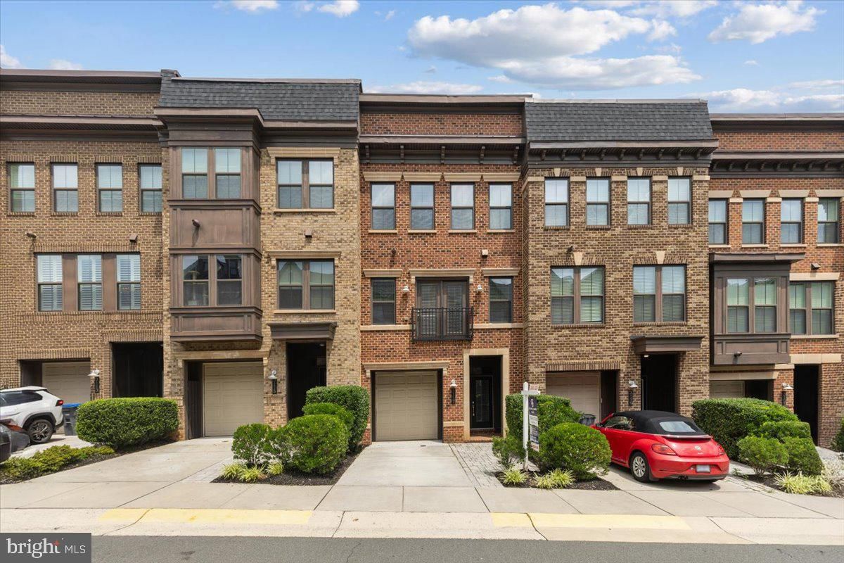 3117 SUNDROPS CT, FAIRFAX 22031, VA