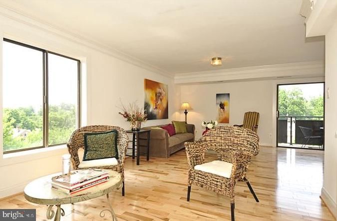6001 ARLINGTON BOULEVARD BLVD, FALLS CHURCH 22044, VA