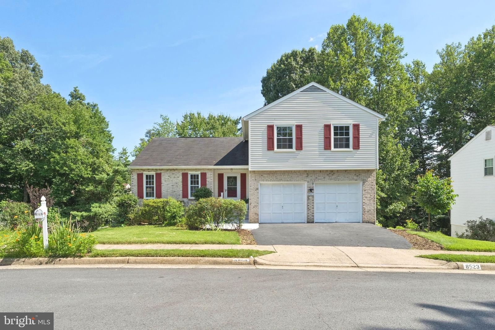 8523 HOOES RD, SPRINGFIELD 22153, VA