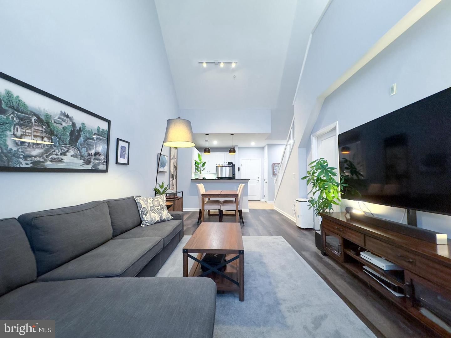 2665 PROSPERITY AVENUE #444 photograph