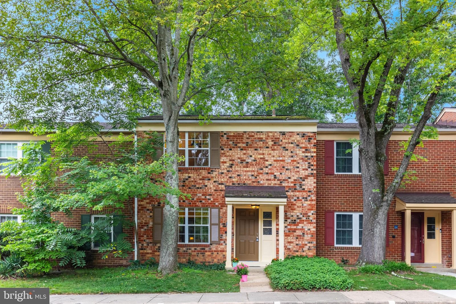 2256 GUNSMITH SQ, RESTON 20191, VA