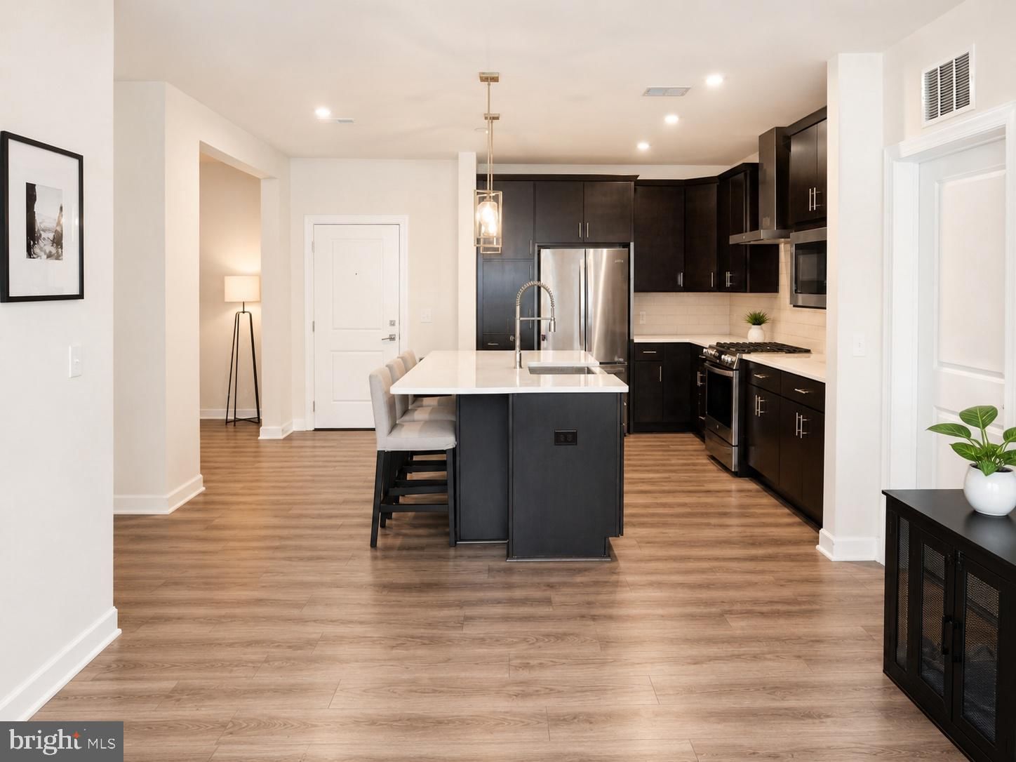 3927 FAIR RIDGE DRIVE #303 photograph