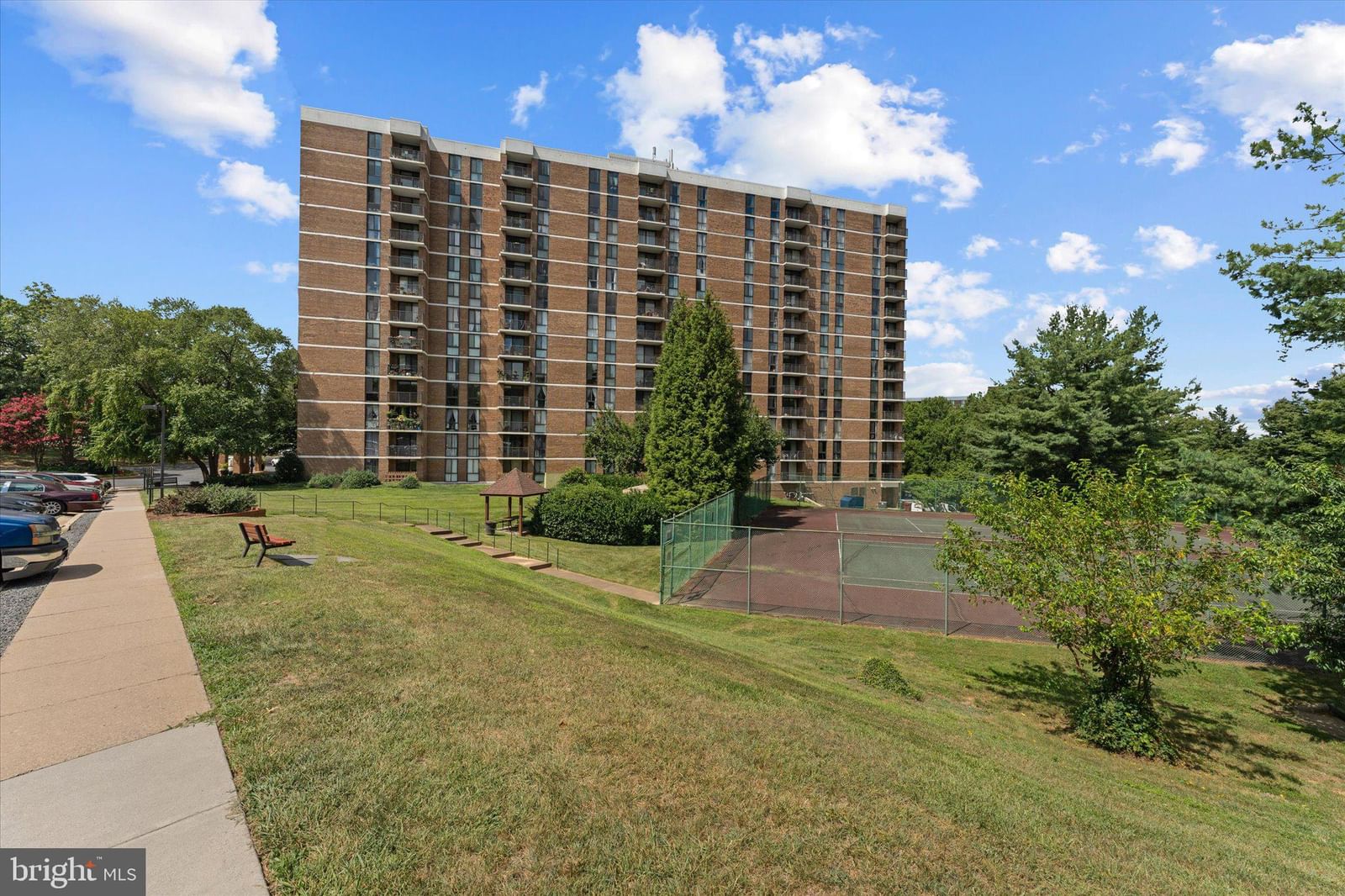 2311 PIMMIT DRIVE #706 photograph