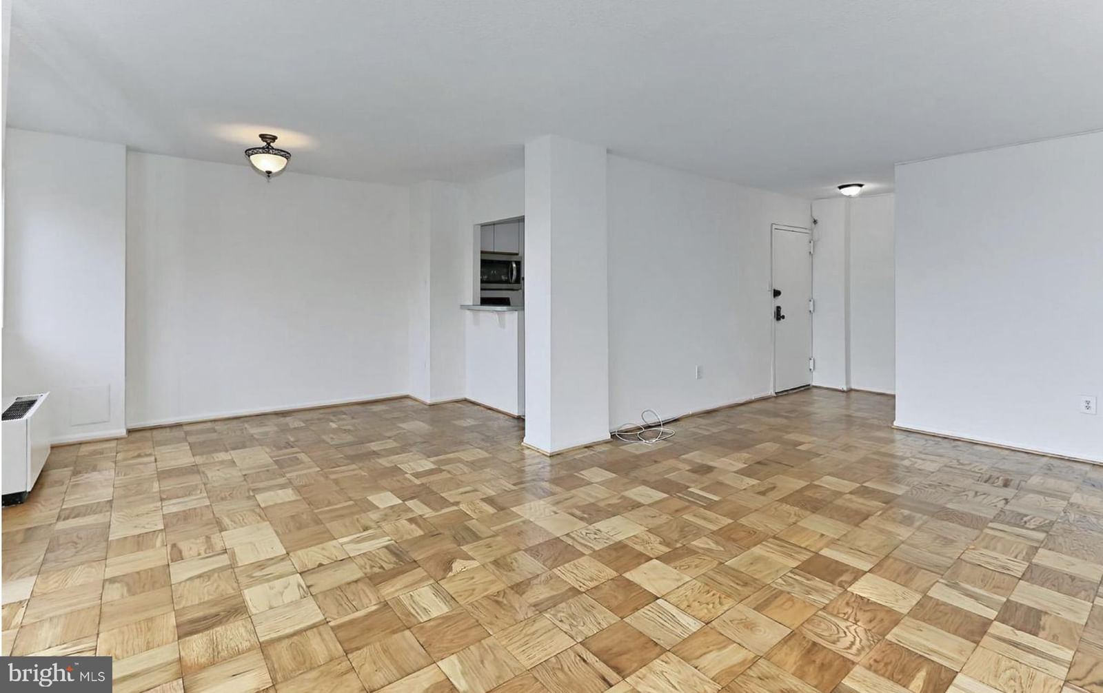 2059 HUNTINGTON AVENUE #1106 photograph