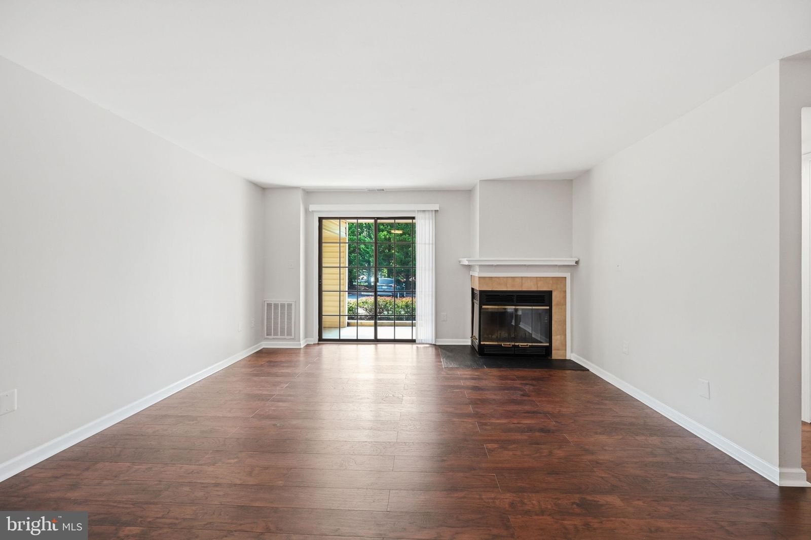 6911 MARY CAROLINE CIRCLE #A photograph