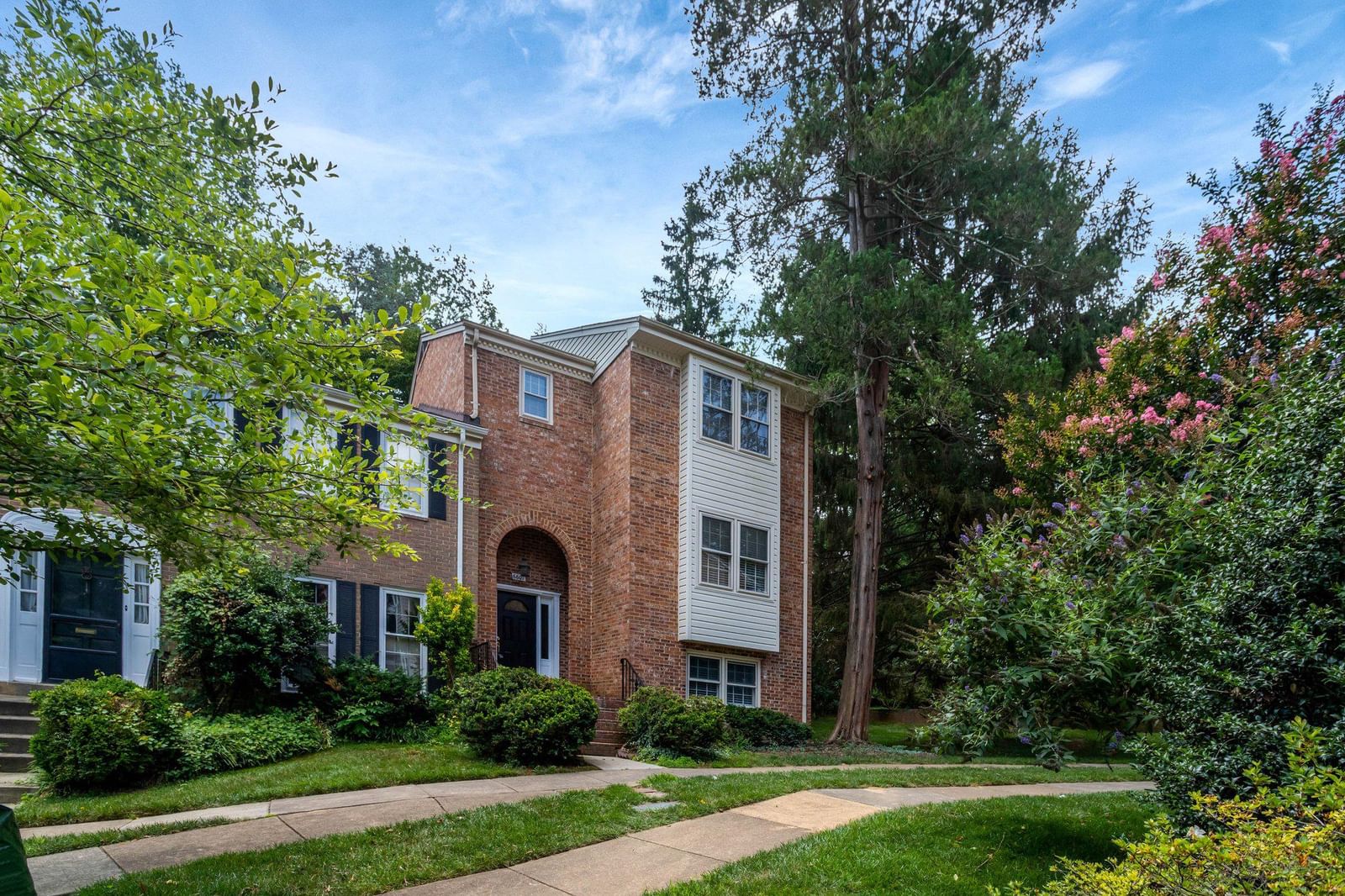 6607 MIDHILL PL, FALLS CHURCH 22043, VA