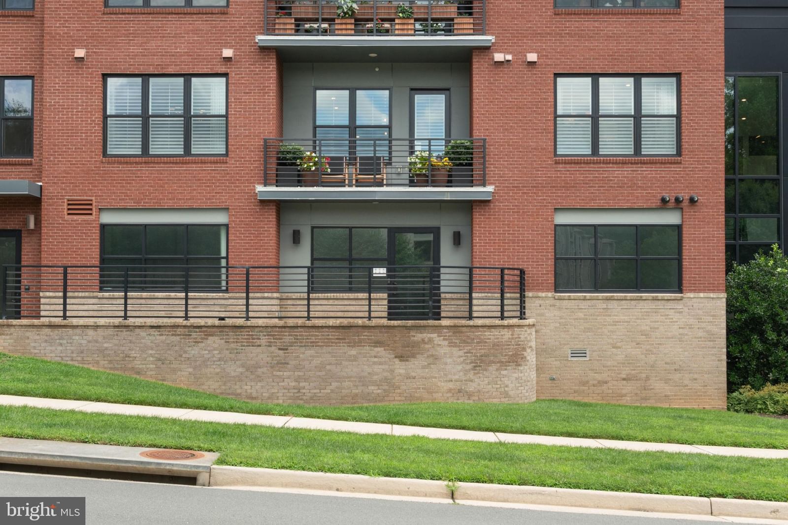 2960 VADEN DRIVE #2-103 photograph